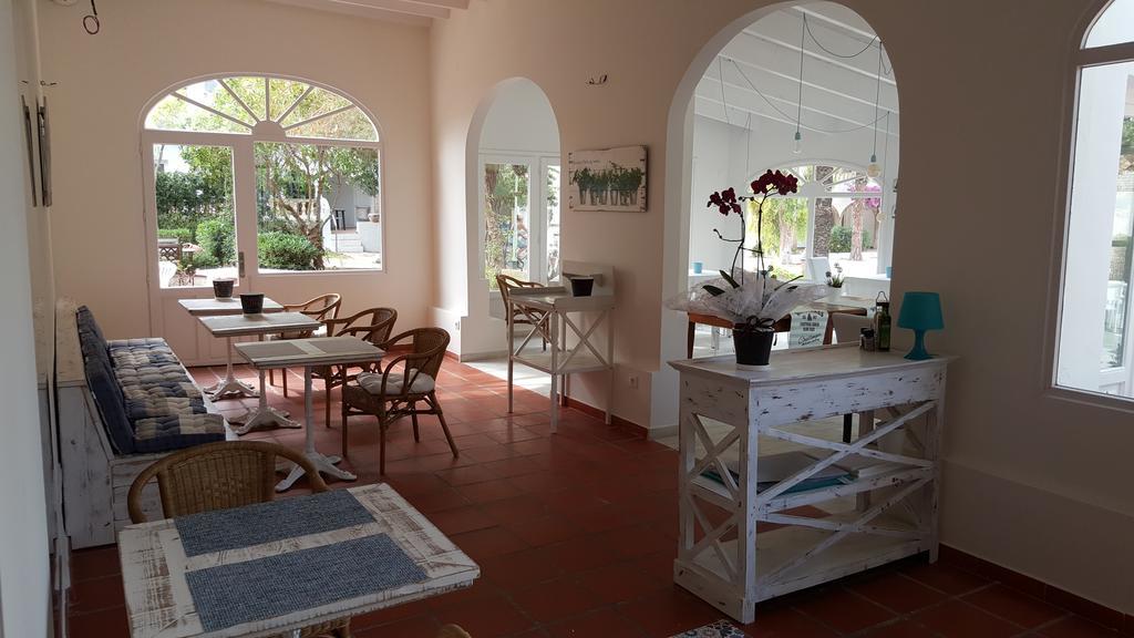 Apartamentos MR La Raconà Santa Llucia Esterno foto