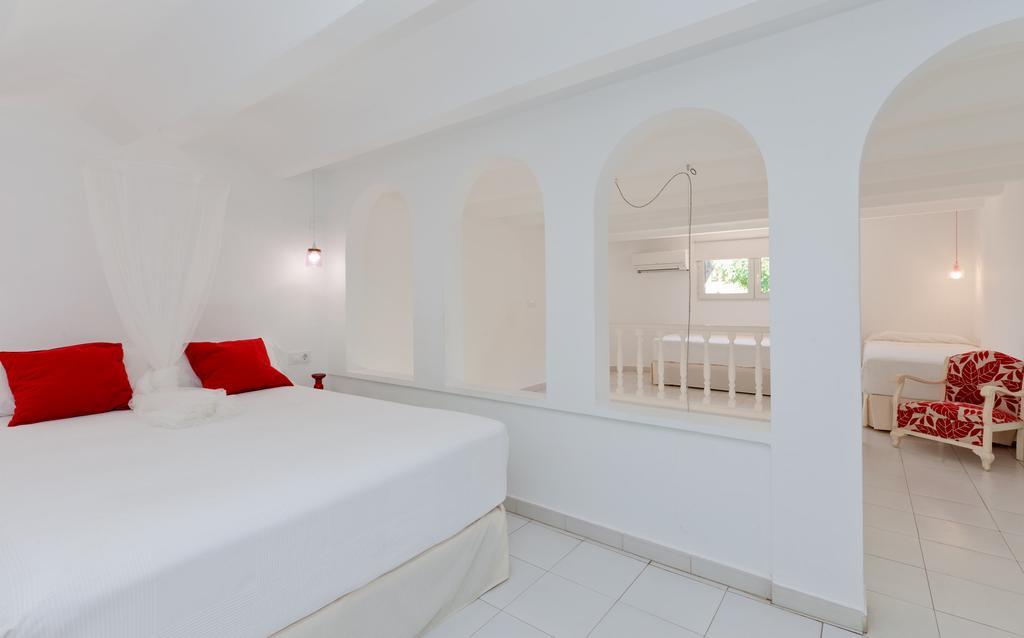 Apartamentos MR La Raconà Santa Llucia Esterno foto